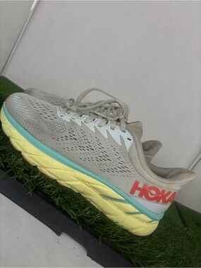 Hoka Clifton 9 Women's 7 Gray Green Yellow Running Shoes Damaged
